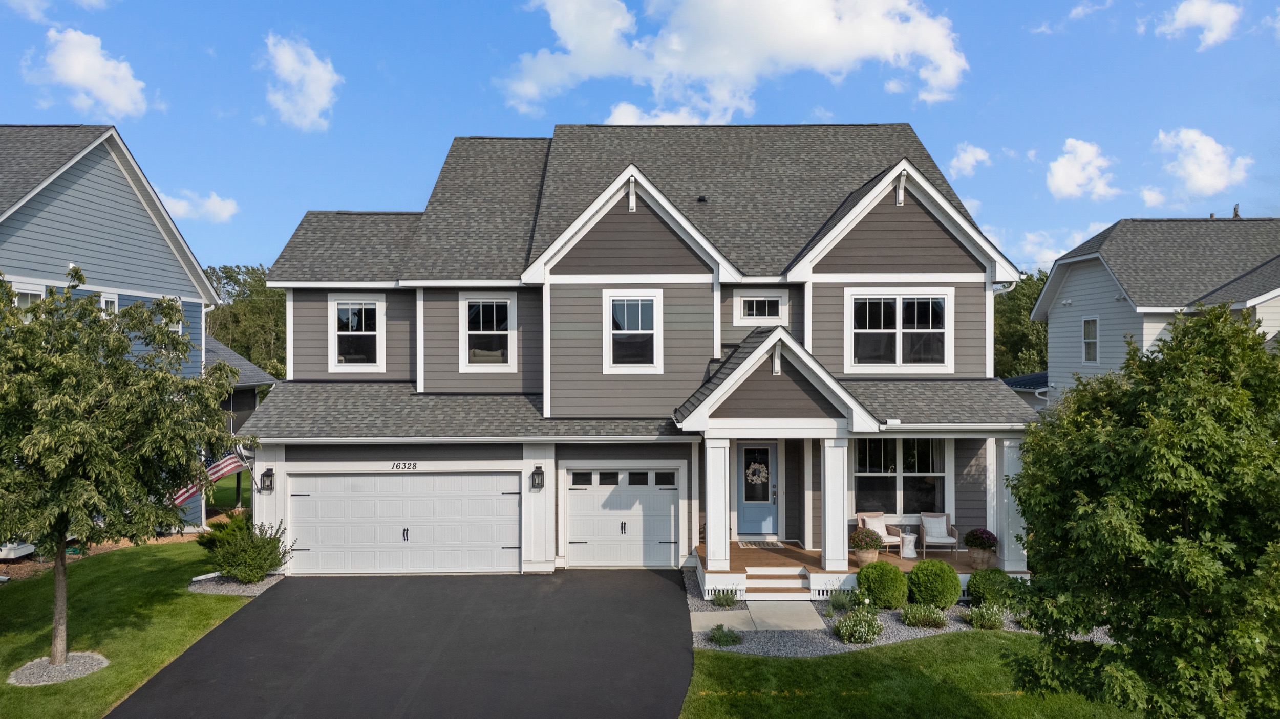 Exterior photograph of a modern home showcasing real estate photography services.